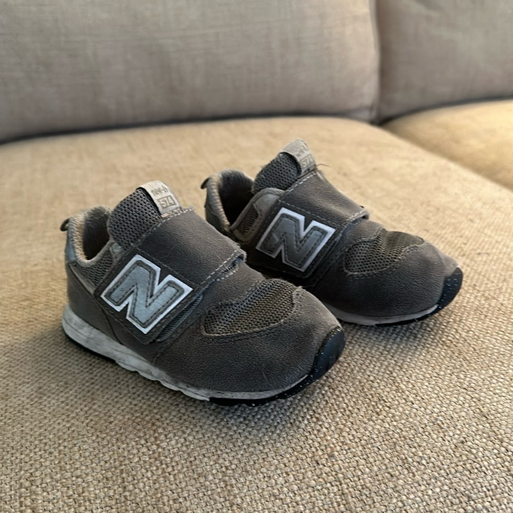 New Balance 574 Hook & Loop Toddler Sneaker
